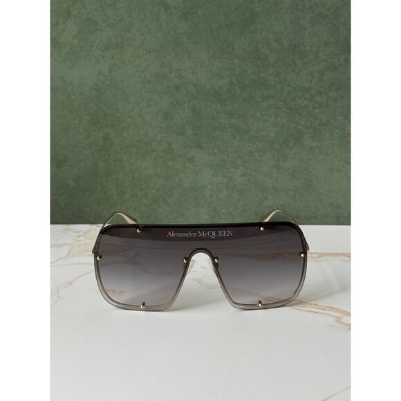 NEW Alexander McQueen AM0362S Gold Grey Studded Mask Sunglasses main image 6